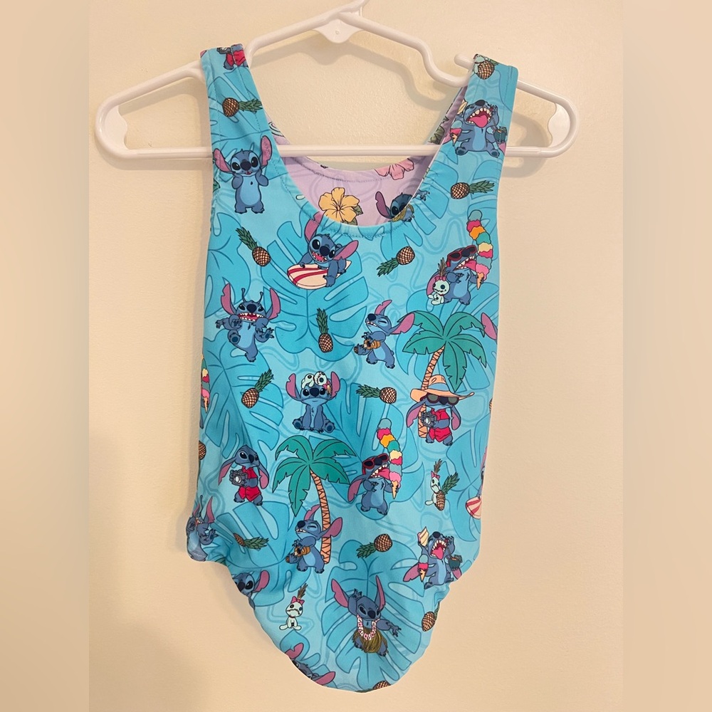Posh Peanut Stitch Reversible One Piece Swimsuit, Size 3T but runs Small